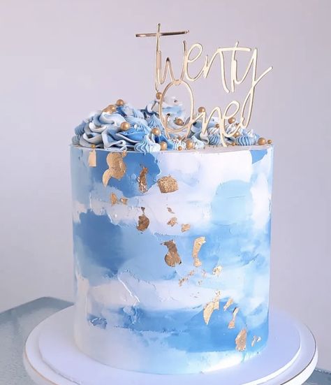 Blue And White 21st Birthday Cake, 21st Birthday Cake Blue And Gold, White Cake Design For Men, Light Blue And White Birthday Cake, Shades Of Blue Cake Ideas, Blue Birthday Cake For Girl, Cake Designs Blue And White, Elegant Cake Designs Classy, Blue 21st Birthday Cake