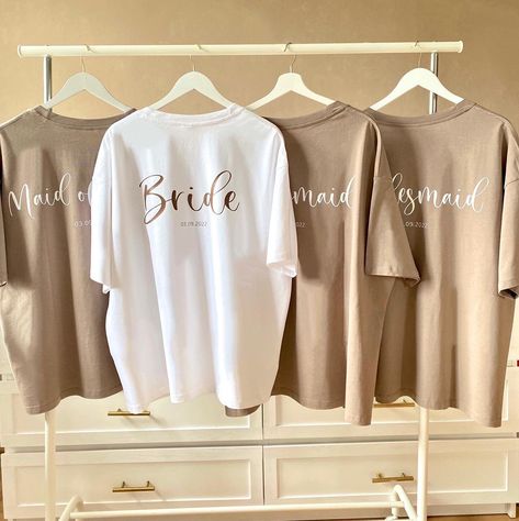 Bachelorette Party Shirts | Bridesmaids T-shirts to get ready | Bridesmaids Gift | Bridal party shirts 🤍Create unique moments with personalized Bridesmaids T-shirts🤍 Whether as a gift or for the photo shoot while preparing for the big day, with these personalized Bridesmaids t-shirts you are guaranteed to leave a lasting impression. The oversized t-shirt is made from 100% cotton jersey. The t-shirt has a round neckline with rib trim, dropped shoulders and straight, elbow-length sleeves. The t- Getting Ready Oversized Shirts, Bride And Bridesmaid Tshirts, Bridesmaid Getting Ready Tshirt, Oversized Tshirt Bridesmaid Getting Ready, Bridal Party Oversized Shirts, Oversized Bridesmaid Shirts, Bachelorette Bridal Party Gifts, Bridesmaid T-shirt, Bridesmaid T Shirt