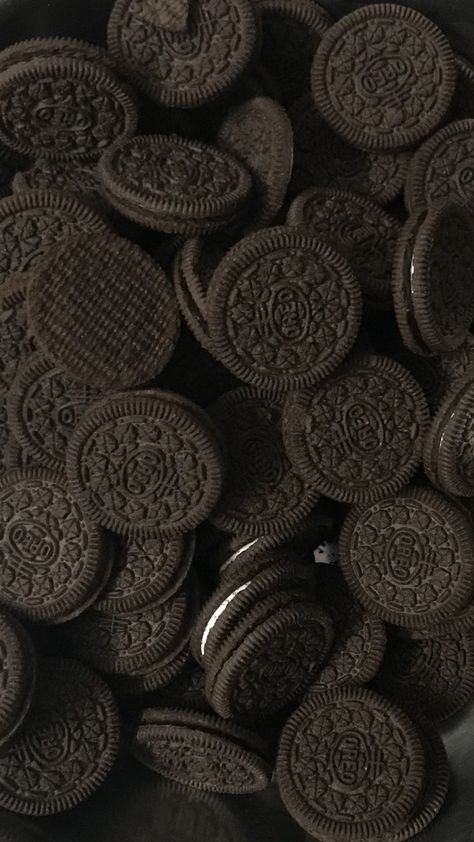 Oreo Wallpaper, Amoled Wallpapers, Chocolate Color, Colorful Wallpaper, Girl Dresses, Oreo, Ice Cream, Angel, Wallpapers