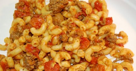 I found this recipe years ago in a magazine or on the bottle of Heinz 57 Sauce. I used to make it on a regular basis but then as things hap... Heinz 57 Sauce Recipe, Heinz 57 Recipe, Game Time Food, Crockpot Whole Chicken Recipes, Honey Chicken Recipe, Heinz 57, Baked Pasta Recipes, Beef Casserole Recipes, Honey Chicken