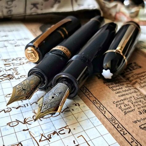 Pedro Sánchez Negreira on Instagram: "✒ • Two of my all time favorites... • • 🖋 Montblanc Meisterstuck 149, with its Architect "F" Bicolor 18k Gold nib inked with Iroshizuku Shin Kai. • 🖋 Visconti Homo Sapiens Bronze Age, "EF" 23 k Palladium Dreamtouch Nib. Currently inked with Sailor Shikiori Rikyu Cha. • 📖 @captainscottsnotebook Grid TN Insert. • • When you find the perfect balance between flow, writing point, flexibility and feedback, what else would you ask for? • Which, among your pens, Montblanc 149, Pen Aesthetic, Expensive Pens, Men Stuff, Beautiful Handwriting, Small Workshop, Bronze Age, Ink Pen, Fountain Pen Ink