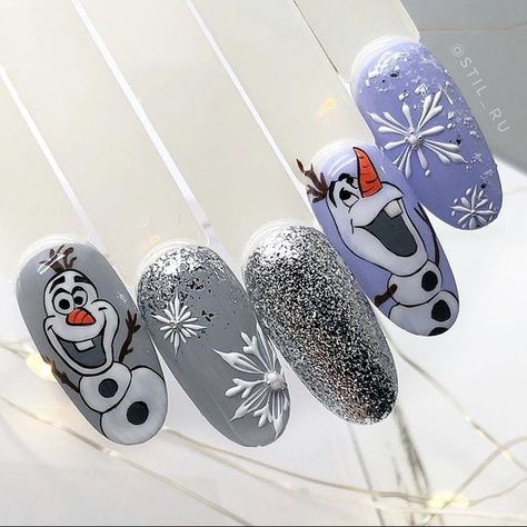 Olaf Nails, Frozen Nail Art, Frozen Nails, Disney Christmas Nails, Nail Art Noel, Disney Acrylic Nails, Snow Nails, Xmas Nail Art, Nail Drawing