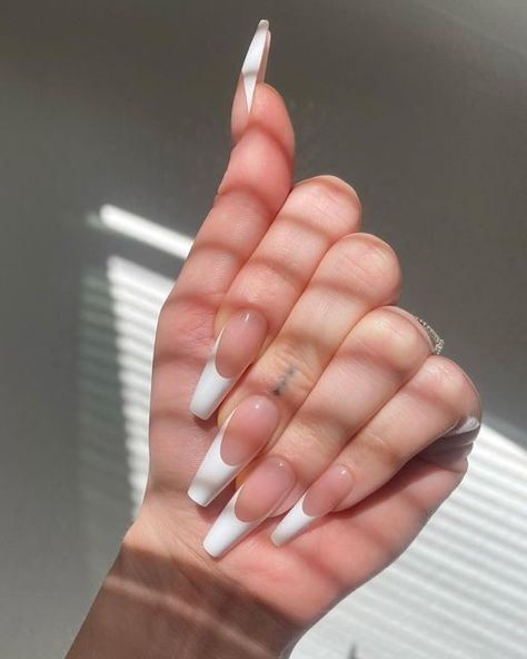 Long Coffin French Tip, French Tips White, Coffin French Tip, Long French Tip Nails, Long French Nails, White Nail Ideas, Ballerina Acrylic Nails, Nails Acryl, Coffin French