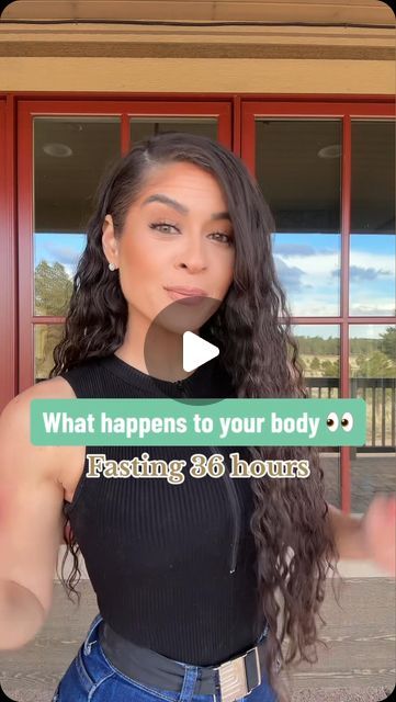 Christina Hedges on Instagram: "What happens to your body when fasting 36 hours 👀 . Fasting 36 hours is packed full of benefits and is best know for being a fat burning fast 🔥 . #intermittentfasting #fasting #fastingforhealth #fastingbenefits #extendedfasting #ketones #autophagy #burnfat" 36 Hour Fasting, Reduction Diet, 24 Hour Fast, Turmeric Vitamins, Improve Concentration, Stay Young, What Happened To You, Aging Process, Body Fat