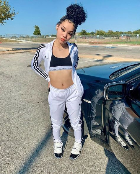 Jordan 11s Outfit Women, Body Flicks, 2016 Baddie, Cool Grey 11s Outfits, Cool Grey 11s, Grey 11s, Outfits Latina, Belly Workout Challenge, Matching Outfits Best Friend