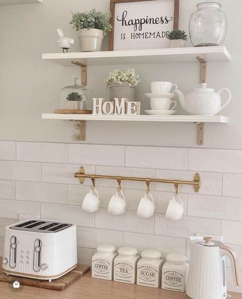 Countertop Coffee Station, Bar Styling Ideas, Coffee Bar Living Room, Cute Coffee Bar, Vintage Coffee Bar, Coffee Bar Styling, Tea Corner, Kitchen Decor Collections, Coin Café