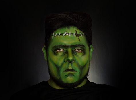 Frankenstein makeup Frankenstein Makeup Men, Frankenstein Makeup For Men, Frankenstein Costume Kids, Frankenstein Makeup, Guy Face, Mad Scientist Halloween, Frankenstein Costume, Amazing Halloween Makeup, Male Makeup