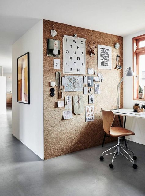 Wandgestaltung im Arbeitszimmer praktische Korkwand Koti Diy, Interior Boho, Decor Ikea, Decor Studio, Board Wall, Futuristic Interior, Small Home Office, Children Room, Office Inspiration