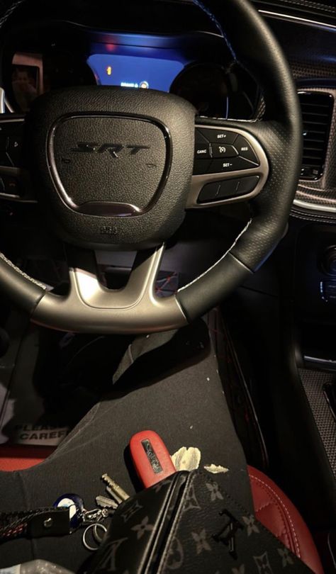 Srt Interior Snapchat, Hellcat Aesthetic, Srt Charger, Takuache Outfits Guys, Hellcat Srt, Dodge Charger Hellcat, Charger Srt Hellcat, Cd Cover Design, Hellcat Challenger