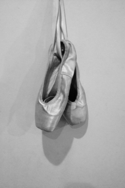 Old hanging pointe shoes Point Shoes, Ap Art, Pointe Shoes, Greek Gods, White Shoes, Pointe Ballet, Black Shoes, Ballet Shoes, Dance Shoes