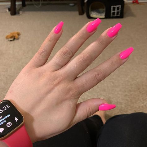 Gabbie on Instagram: “Hot pink!! #hotpink #nailsdid #instanails #acrylicnails #nailsofinstagram #wildflowercases #leopardprint #applewatch #pinkcoffinnails…” Hot Neon Pink Nails, Hot Pink Square Acrylic Nails, Hot Pink Square Nails, Bright Pink Acrylic Nails, Hot Pink Coffin Nails, Hot Pink Acrylic Nails, Bali Nails, Hot Pink Nail, Ballerina Acrylic Nails