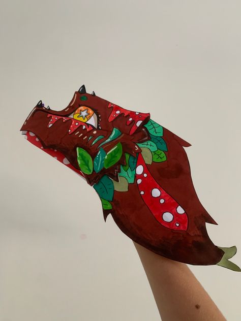 Christmas Paper Dragon, Paper Dragon Puppet Ideas Christmas, Christmas Dragon Puppet Ideas, Easy Paper Dragon Ideas, Dragon Puppet Ideas Mushroom, Christmas Dragon Puppet, Mushroom Paper Dragon Ideas, Paper Dragon Craft, Puppet Dragon