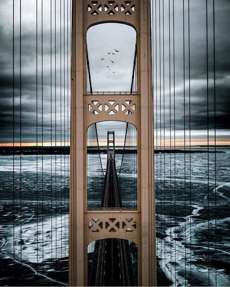 Mackinaw Bridge, Best Countries To Visit, Places In Usa, Mackinac Bridge, Traverse City Michigan, Dream Vacations Destinations, Michigan Travel, Mackinac Island, Places In The World