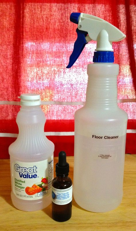 The Homemade Maid: No-rinse Floor Cleaner 1tbs vinegar, 32oz water, 3 drops essential oil Floor Cleaner Diy, Homemade Floor Cleaner, Floor Cleaner Recipes, Homemade Floor Cleaners, Tee Tree Oil, Diy Floor Cleaner, Wood Floor Cleaner, All Purpose Cleaner, Diy Cleaning Solution