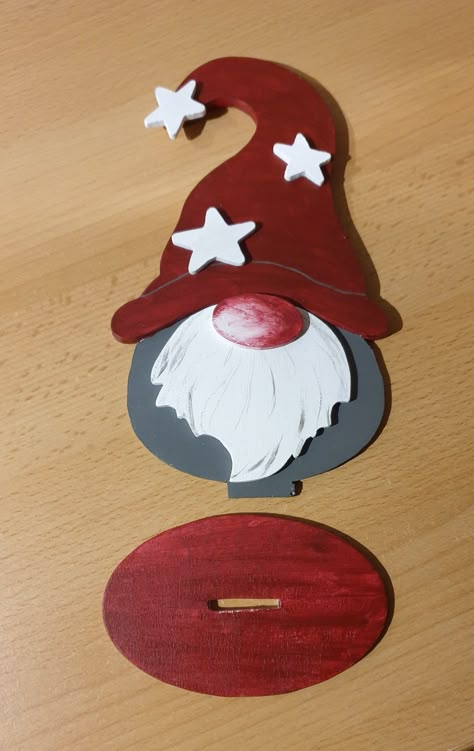 Scroll Saw Gnome Patterns, Wooden Gnomes, Moose Crafts, Homemade Christmas Ornaments Diy, Wood Christmas Decorations, Gnome Crafts, Christmas Diy Wood, Wood Art Diy, Christmas Cutouts