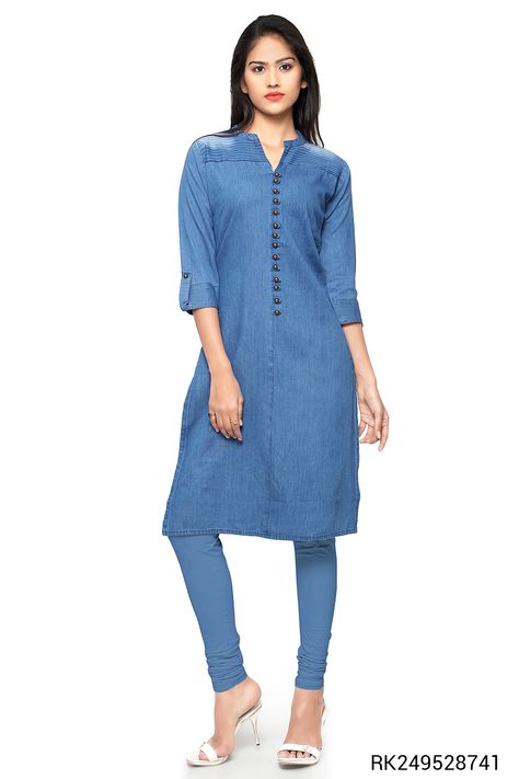 Denim Kurti Designs, Denim Kurti, Kurti With Jeans, Plain Kurti, Indian Tunic Tops, Kurti Style, Simple Kurti Designs, Tunic Designs, Kurti Designs Latest