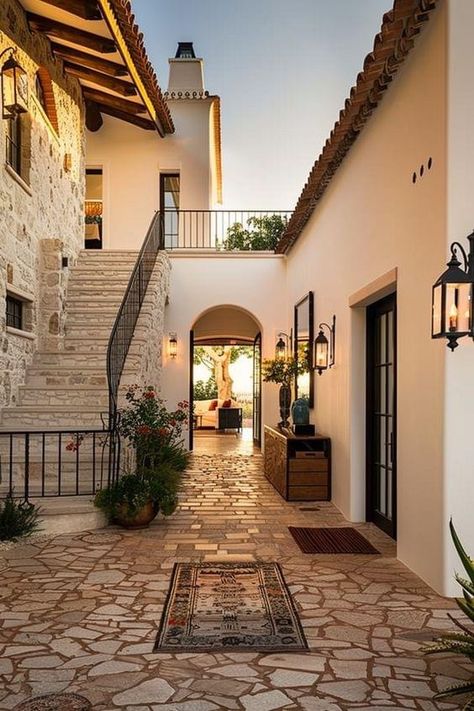 Ranch Design Interior, House Interior Mediterranean, Mexico Home Interior, Mediterranean Home Exterior, Mediterranean House Interior Design, Mediterranean Architecture Modern, Mediterranean Homes Interior, Spanish Colonial Interior Design, Modern Mediterranean Interior Design