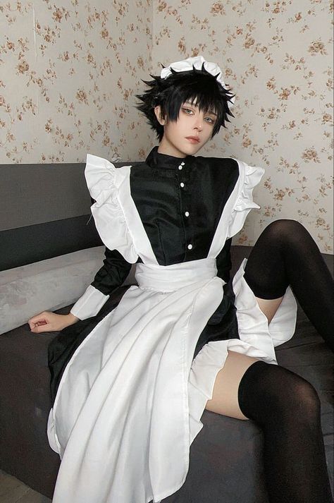 Maid Outfit Male, Maid Dress Boy, Maid Pose, Male Maid, Megumi Cosplay, Femboy Outfits Ideas Male, Maid Outfit Cosplay, Maid Halloween, Fushiguro Megumi