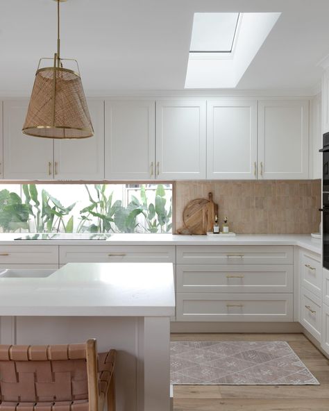 I love how @neateprojects used our brushed brass in this project that @life.instill captured 📸 !!! This is a true modern coastal home. The mix of the VJ panels, timber and brass brings the whole look together. #moderncoastal Coastal Mediterranean Interior Design, White And Timber Kitchen, Modern Coastal Interior Design, Contemporary Country Home, Modern Coastal Kitchen, Coastal Mediterranean, Coastal Kitchen Design, Arizona Living, Mediterranean Interior Design