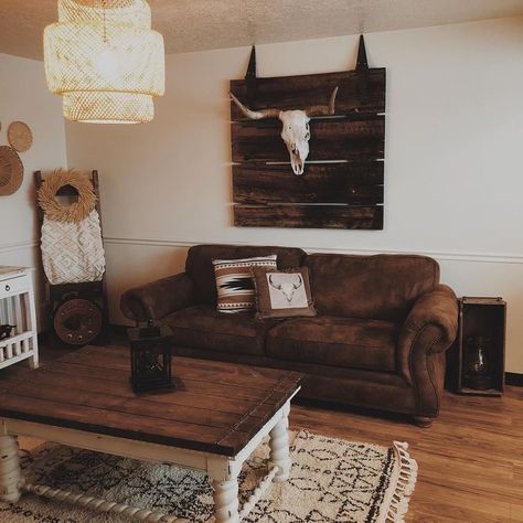 Western Living Room Decor, Western Living Room, Ranch House Decor, Western Bedroom Decor, Western Rooms, Casa Country, Western Homes, Western Home Decor, Rustic Living