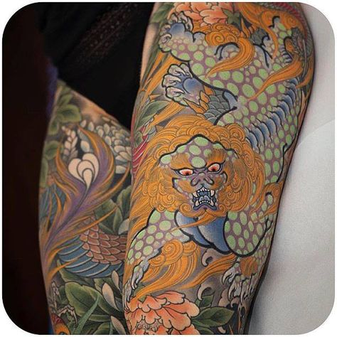 @johansvahntattooing Yakuza Style Tattoo, Foo Dog Tattoo, Tattoo Japanese Style, Yakuza Tattoo, Fu Dog, Geniale Tattoos, Carpe Koi, Traditional Japanese Tattoos, Full Body Tattoo