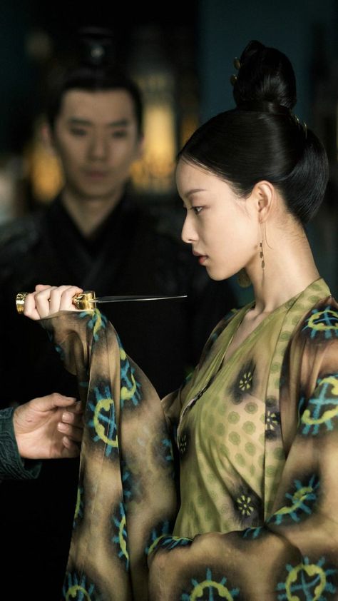 Chinese Empress Aesthetic, Rise Of The Phoenixes, The Rise Of Phoenixes, Rise Of Phoenixes, Chinese Empress, Chinese Fancy Dress, Chen Kun, Shadow Face, Asian Film