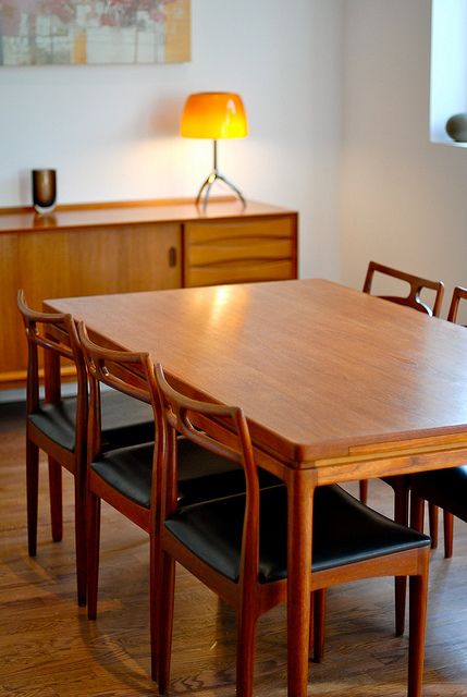 Mid Century Modern Dining Set, Mcm Table, Johannes Andersen, Arne Vodder, Danish Furniture Design, Modern Style Furniture, Mid Century Modern Interiors, Hans Wegner, Danish Furniture