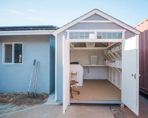 This Amazing Outdoor Laundry Shed keeps Grime at Bay - Someday I'll Learn Outside Laundry Room Ideas, Laundry Shed, Outside Laundry, Outside Laundry Room, Outdoor Laundry Area, Closet Rooms, Outdoor Laundry Rooms, Outdoor Laundry, Garage Laundry