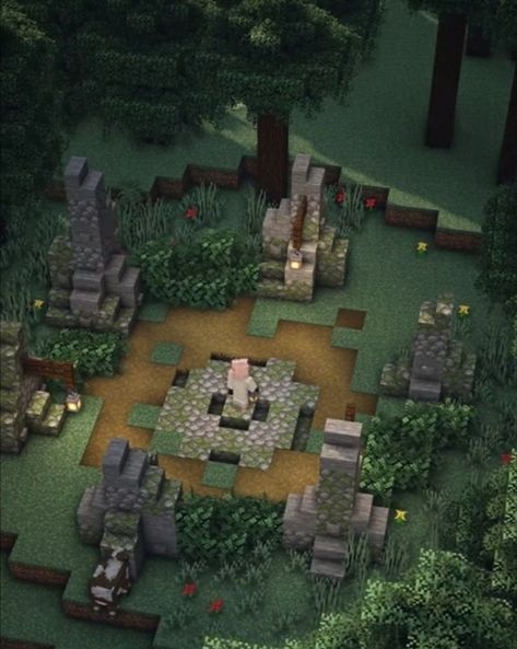 Minecraft Realm Spawn Ideas, Minecraft Waystones Ideas, Minecraft Spruce Forest Builds, Hypixel Skyblock Island Ideas, Minecraft Ruins Build, Modded Minecraft Builds, Jungle Village Minecraft, Minecraft Altar, Minecraft Ruins