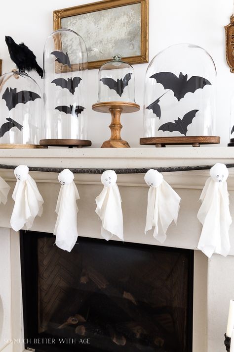 Easy Diy Paper Crafts, Diy Halloween Garland, Halloween Decor Diy, Decorations Bedroom, Easy Diy Halloween Decorations, Halloween Mantle, Casa Halloween, Ghost Diy, Halloween Mantel