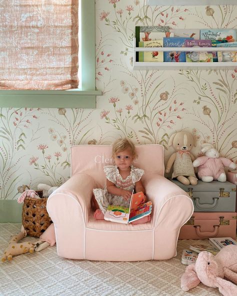 Cottage Nursery, Julia Berolzheimer, Nursery Room Design, Nursery Room Inspiration, Kids Room Inspiration, Girl’s Room, Nursery Baby Room, Big Girl Rooms