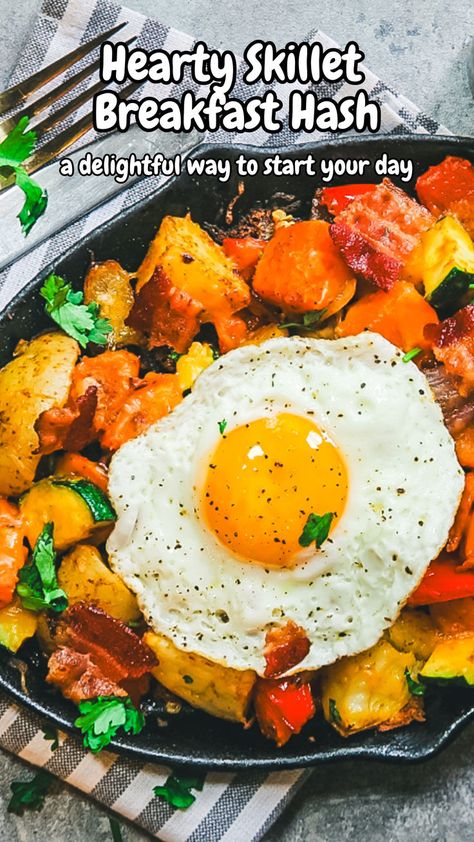 Start day off right with this Hearty Skillet Breakfast Hash! 🍳 Packed with flavor and loaded with potatoes, veggies, and your choice of protein, this delicious breakfast hash is a satisfying way to fuel your morning. While it's not a traditional shepherd's pie recipe, the comforting flavors will remind you of home-cooked classics.#ShepherdsPieRecipe #Cooking #BreakfastRecipes #HashbrownRecipes #DumpAndGoCrockpotDinners Potato Hash Breakfast, Skillet Breakfast, Nutrient Packed Smoothies, Crispy Waffle, Breakfast Skillet, Hashbrown Recipes, Breakfast Hash, Potato Hash, Sweet Potato Hash