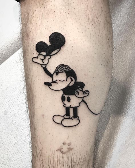 Instagram photo by alex gracia • Oct 15, 2018 at 2:04 PM Mickey Mouse Old, Cartoon Tattoo Ideas, Mickey Mouse Tattoo, Animated Shows, Lion Tattoo Sleeves, Cartoon Tattoo, Mouse Tattoos, Tattoo Flash Sheet, Doodle Tattoo