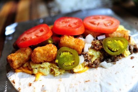 TPW_9697 Sonic Breakfast, Pioneer Woman Breakfast, Breakfast Burritos Freezer, Burritos Freezer, Best Breakfast Burritos, Healthy Breakfast Burrito, Freezer Breakfast Burritos, Breakfast Burritos Frozen, Tater Tot Recipes