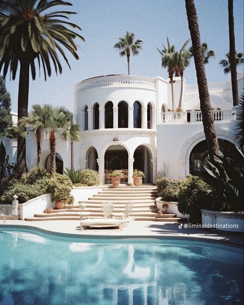 80s House Exterior, Millionaire House, Spirituality Goals, White Penthouse, Goals Motivation Quotes, Birkin Aesthetic, Millionaire Affirmations, Friends Nyc, Business Makeup