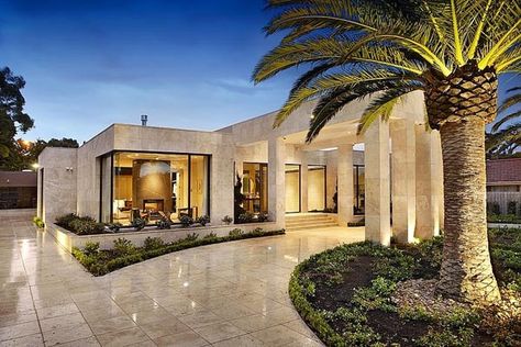 Contemporary Borell Street Residence by Bagnato Architects Home Designs Exterior, Melbourne House, Fancy Houses, Modern Mansion, Sanya, Luxury Homes Dream Houses, Luxury House Designs, Dream Houses, Dream House Exterior