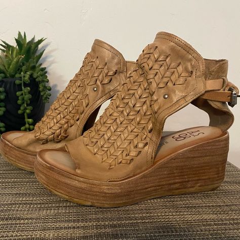 New As98 37 Newbury Leather Wedge Sandal In Tan Weave Design, Platform Wedge. Adjustable Buckle Fits Us 6.5-New, No Tags Iris Flowers Garden, Boho Life, Shoe Making, Talk Of The Town, Platform Sandals Heels, Cute Boots, Many Shoes, Fish Tanks, Iris Flowers