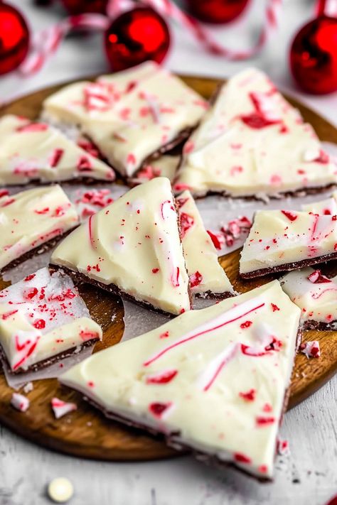 Easy Peppermint Bark Pioneer Woman Peppermint Bark, White Chocolate Candy Cane Bark, Mint Christmas Candy, Christmas Individual Wrapped Treats, White Chocolate Christmas Recipes, White Bark Candy, Recipes Using Candy Canes, December Desserts Easy Recipes, Recipes With Candy Canes