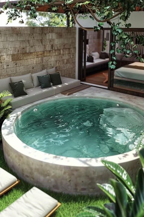 Plunge Pool Ideas, Hawaii Garden, Small Pools Backyard, Luxurious Things, Mini Piscina, Pools For Small Yards, Cheap Pool, Kleiner Pool Design, Plunge Pools