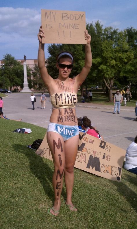 Unite Against the War on Women rally - Austin, TX 4.28.2012 (unitewomen.org, wowtex.org) Beach Breakfast, Breakfast Birthday, Nature Nails, Quotes Workout, Modern Feminism, Super Nana, Funny Fitness, Hair Dress, Protest Signs