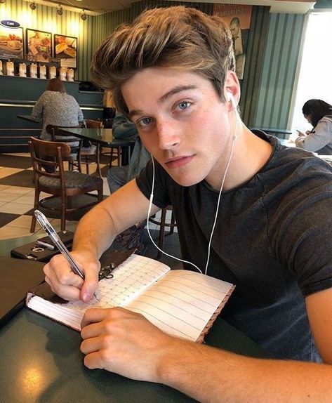 Froy Gutierrez, Tumblr Boys, White Boys, Teen Wolf, The Story, Books Wattpad, It Cast, Wattpad, Writing