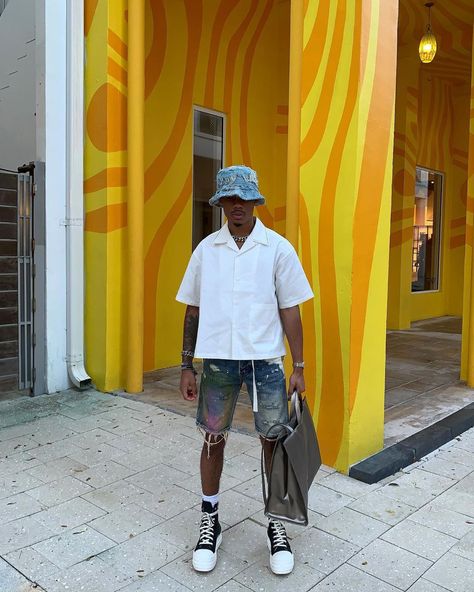 Bucket Hat Outfit Mens Streetwear, Miami Outfits Men, Summer Drip, Men Pants Pattern, Calm Fits, Korean Street Fashion Men, Bucket Hat Outfit, Black Men Fashion Urban, Drippy Outfit