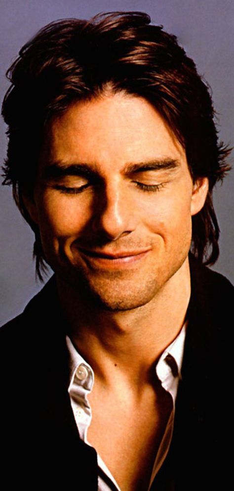 Tom Cruise - "That smile is gonna be the end of me" <3 Alternative Therapy, Vanilla Sky, Celebrity Dads, Katie Holmes, Nicole Kidman, Tom Cruise, Chris Hemsworth, Celebrities Male, Movie Stars