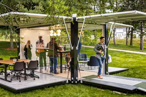 Outdoor Meeting Space, Garden Office Ideas, Coworking Space Design, Public Space Design, Desain Lanskap, Outdoor Park, Outdoor Office, Casa Container, Community Space