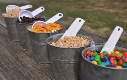 what to put in a trail mix bar | Family Reunion Helper Trail Mix Buffet, Snack Mix Bar, Natural Birthday Party, Hiking Birthday, Hiking Party, Camping Party Decorations, Trail Mix Bar, Nature Birthday, Winter Snack