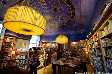 Albertine Bookstore, NYC Nyc Bookstore, Nyc Library, Studio Library, Private Library, Books Inspiration, Housing Ideas, Old Library, Book Stores, Art Class Ideas