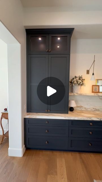 Dave Peterson on Instagram: "This kitchen from a couple of years ago is still one of our favorites.  The tall cabinets on the countertops and the bell shaped hood really make a statement. The long shelf looks amazing too!!!

#customhood #customkitchen #customcabinets #lasvegas #lasvegascustomhomes #customhomes" Tall Cabinets, Tall Kitchen Cabinets, Kitchen 2024, Countertop Cabinet, Ormond Beach, Long Shelf, New Smyrna Beach, Tall Cabinet, Fender American