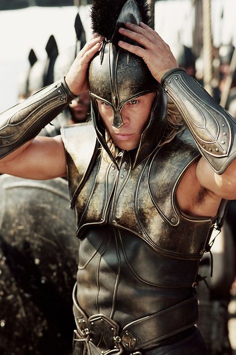 Troy Brad Pitt Troy, Troy Movie, Greek Warrior, High Fantasy, Film Serie, Ancient Greece, Great Movies, Brad Pitt, Free Movies