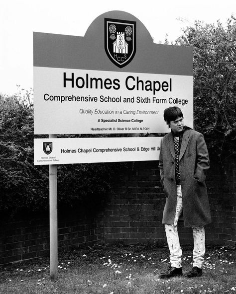 holmes chapel Holmes Chapel Aesthetic, Holmes Chapel, Harry Styles, Science, Education