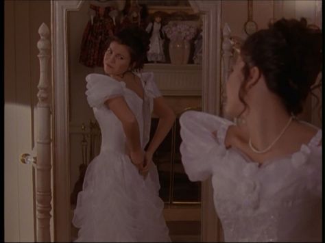 Young Lorelai Gilmore, Emily Gilmore, Lorelei Gilmore, Childhood Characters, Mother Daughter Relationships, Lorelai Gilmore, Lily Rose Depp, Lily Rose, Special People